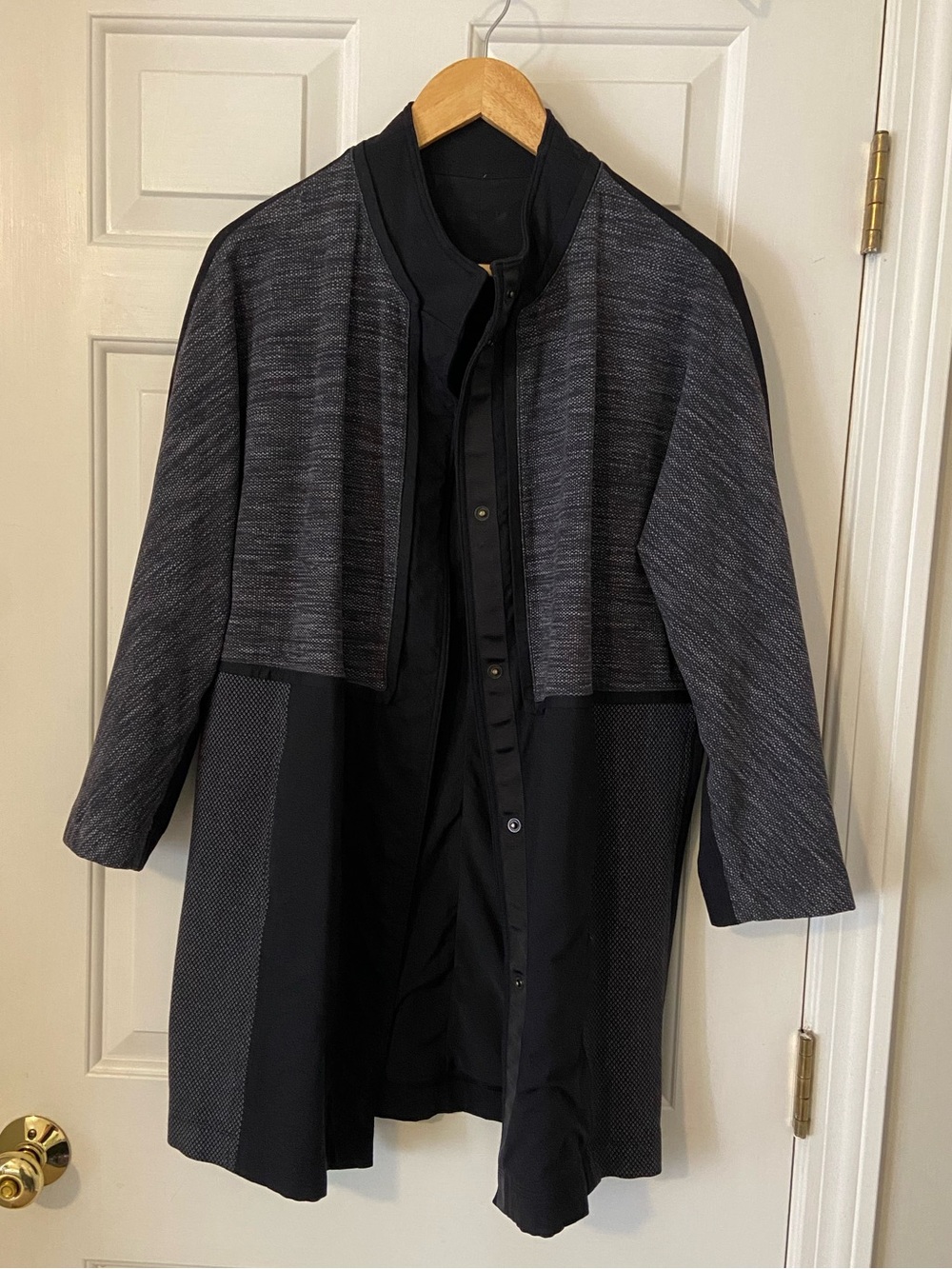 Lululemon Cocoon Car Coat in Black and Gray
